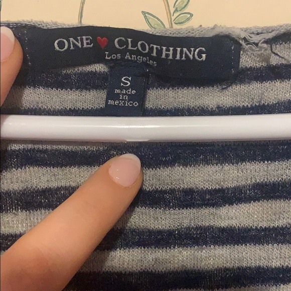 Distressed V-Neck Top - Picture 2 of 3